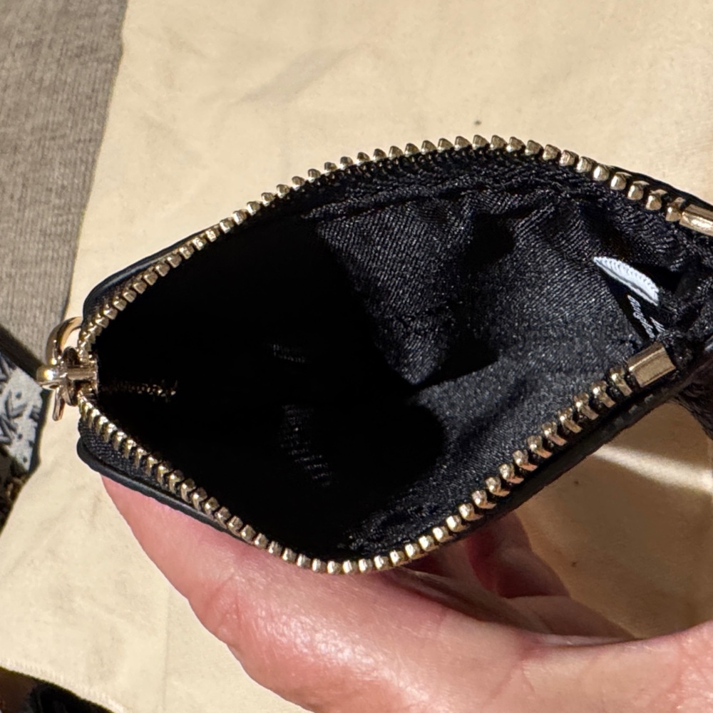 kate spade Black leather small coin with Gold Zipper.